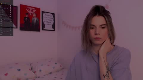 Snapshot of _ni_kiss chatting on January 10, 2025, 2:13 pm Nika online show from January 10, 2025, 2:13 pm