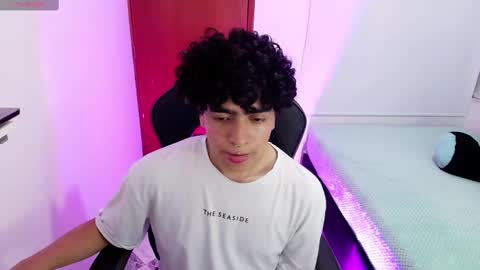 Nicolas online show from March 11, 2025, 8:31 pm