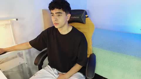 Nicolas online show from October 12, 2025, 8:30 pm