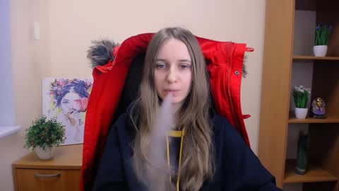 Snapshot of _nicole_new chatting on December 3, 2024, 9:33 am Nica online show from December 3, 2024, 9:33 am