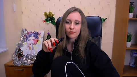 Snapshot of _nicole_new chatting on December 24, 2024, 3:47 pm Nica online show from December 24, 2024, 3:47 pm