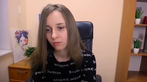 Snapshot of _nicole_new chatting on February 8, 2025, 12:28 pm Nica online show from February 8, 2025, 12:28 pm