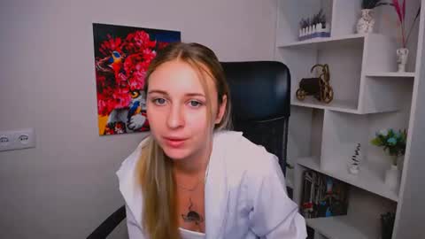 Snapshot of _nicole_new chatting on June 21, 2026, 8:39 am Nica online show from June 21, 2026, 8:39 am