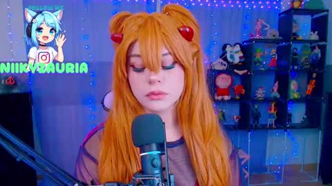 niiky online show from November 12, 2025, 11:10 am