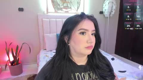 Snapshot of _nina_sweet chatting on September 18, 2025, 12:07 pm online show from September 18, 2025, 12:07 pm