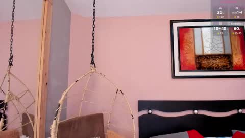 Snapshot of _nina_sweet chatting on October 3, 2025, 12:02 pm online show from October 3, 2025, 12:02 pm