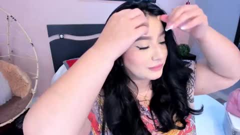 Snapshot of _nina_sweet chatting on November 12, 2025, 12:05 pm online show from November 12, 2025, 12:05 pm