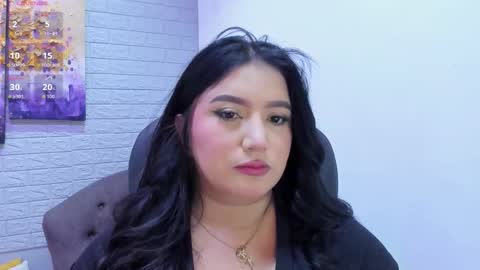 Snapshot of _nina_sweet chatting on November 29, 2025, 12:08 pm online show from November 29, 2025, 12:08 pm