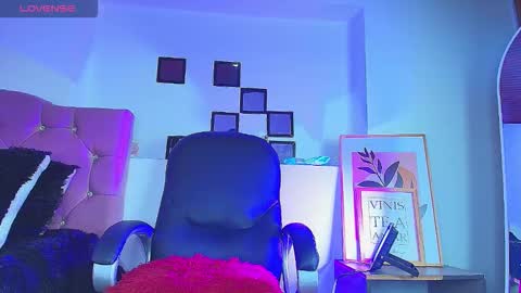 Snapshot of _noa_smith_ chatting on November 12, 2025, 4:18 pm Noa Smith online show from November 12, 2025, 4:18 pm