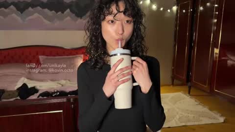 Mikayla online show from February 17, 2025, 8:30 am