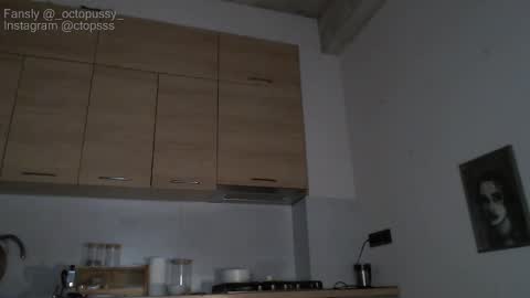 Mikayla online show from February 2, 2026, 8:07 pm