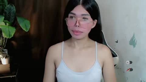 Snapshot of _odette22 chatting on July 5, 2026, 12:23 pm _odette22 online show from July 5, 2026, 12:23 pm