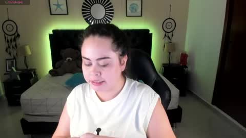 Snapshot of _oliviajoness chatting on June 9, 2026, 12:17 pm Olivia jones online show from June 9, 2026, 12:17 pm