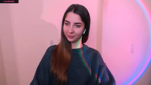 Snapshot of _oliviax_ chatting on November 28, 2025, 11:13 am Olivia online show from November 28, 2025, 11:13 am