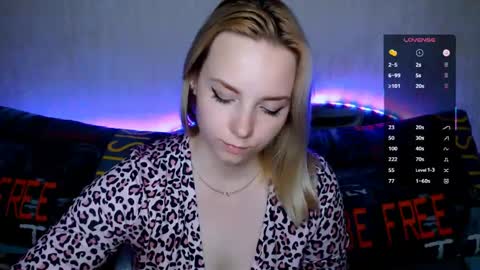  pando4ka  online show from April 30, 2026, 8:57 pm