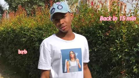 Snapshot of _pantera_09 chatting on February 28, 2025, 2:20 pm Kevin online show from February 28, 2025, 2:20 pm