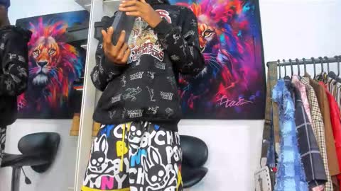 Snapshot of _pantera_09 chatting on October 12, 2025, 11:20 am Kevin online show from October 12, 2025, 11:20 am