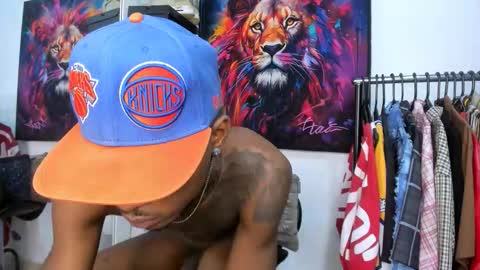 Snapshot of _pantera_09 chatting on October 27, 2025, 10:14 pm Kevin online show from October 27, 2025, 10:14 pm