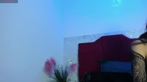 Pau online show from July 4, 2026, 12:44 pm
