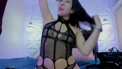 Pau online show from July 18, 2026, 12:20 pm