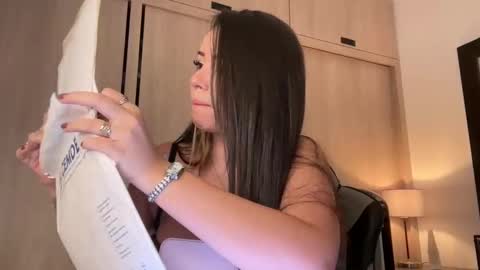 Snapshot of _paulah2 chatting on September 11, 2025, 9:04 pm _paulah2 online show from September 11, 2025, 9:04 pm