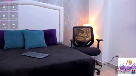 Snapshot of _peach1_ chatting on October 7, 2025, 2:14 pm peach1 online show from October 7, 2025, 2:14 pm