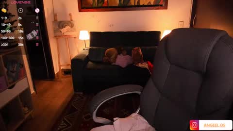 violeta ig  online show from December 13, 2024, 4:22 am