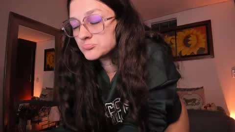 violeta ig  online show from September 23, 2025, 3:53 am