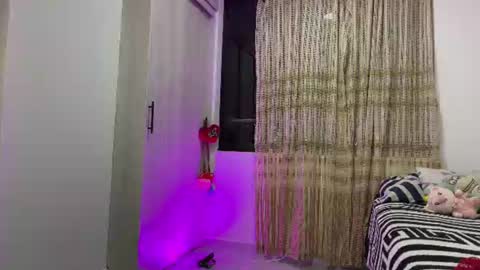 Snapshot of _peachyboy chatting on June 14, 2026, 3:30 am esteban online show from June 14, 2026, 3:30 am