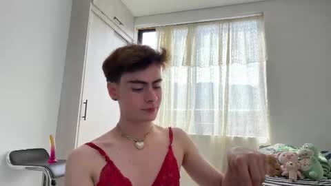 Snapshot of _peachyboy chatting on June 20, 2026, 7:16 pm esteban online show from June 20, 2026, 7:16 pm