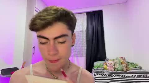esteban online show from August 7, 2026, 4:25 am