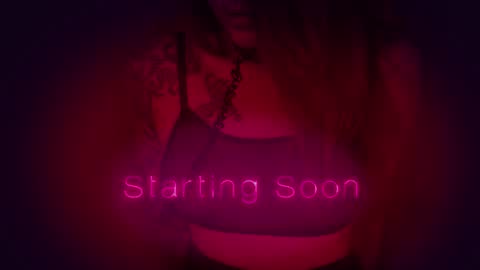 Snapshot of _private_person_ chatting on November 9, 2025, 1:42 pm HADLY today day-off see u online 0112 online show from November 9, 2025, 1:42 pm