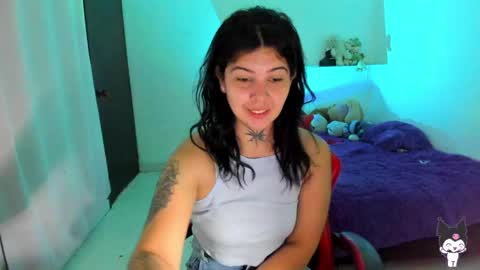 Stefany online show from May 1, 2026, 12:54 pm
