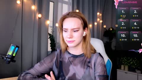 Snapshot of _ramona__ chatting on December 28, 2024, 9:31 am im Amy online show from December 28, 2024, 9:31 am