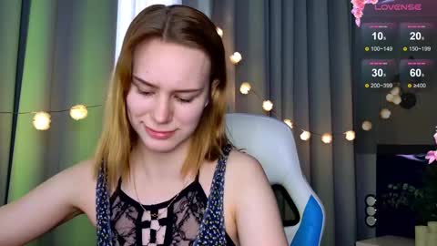 Snapshot of _ramona__ chatting on March 7, 2025, 6:13 am im Amy online show from March 7, 2025, 6:13 am