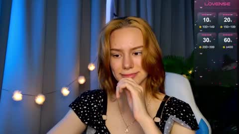 Snapshot of _ramona__ chatting on September 11, 2025, 6:24 am im Amy online show from September 11, 2025, 6:24 am