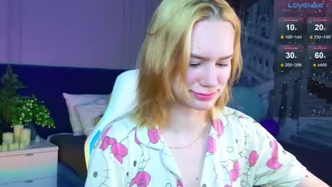 Snapshot of _ramona__ chatting on November 30, 2025, 6:28 am im Amy online show from November 30, 2025, 6:28 am