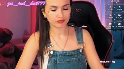 Snapshot of _red_hat_7 chatting on June 20, 2026, 8:00 pm -RED HAT- online show from June 20, 2026, 8:00 pm