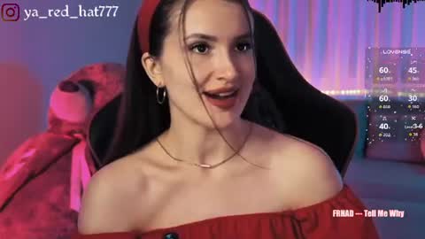 Snapshot of _red_hat_7 chatting on August 1, 2026, 5:23 pm -RED HAT- online show from August 1, 2026, 5:23 pm