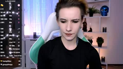 Snapshot of _rein_ramm chatting on May 21, 2026, 2:02 pm Rein online show from May 21, 2026, 2:02 pm