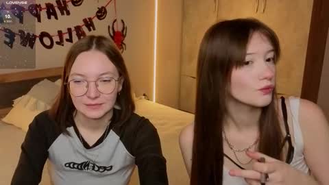 Snapshot of _reverse_gang_ chatting on October 29, 2025, 3:53 am LISSAPVT IS OPEN online show from October 29, 2025, 3:53 am