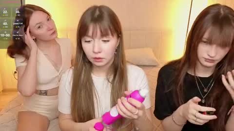 LISSAPVT IS OPEN online show from May 4, 2026, 3:46 am