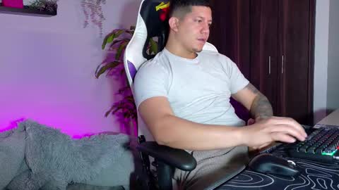 Roberto online show from September 25, 2025, 1:37 pm