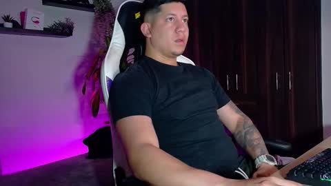 Roberto online show from December 17, 2025, 10:54 am