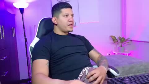 Roberto online show from July 17, 2026, 12:23 pm