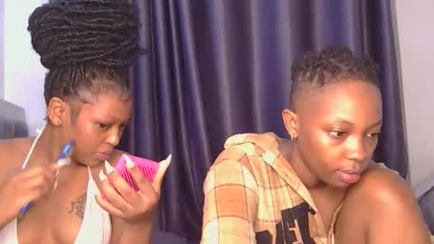 Snapshot of _roxxana chatting on May 19, 2026, 3:13 am Roxxana online show from May 19, 2026, 3:13 am