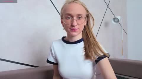Snapshot of _ruby_kim chatting on June 11, 2026, 6:44 am Ruby online show from June 11, 2026, 6:44 am