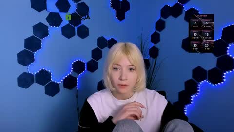 sabrina  online show from April 29, 2026, 8:51 am