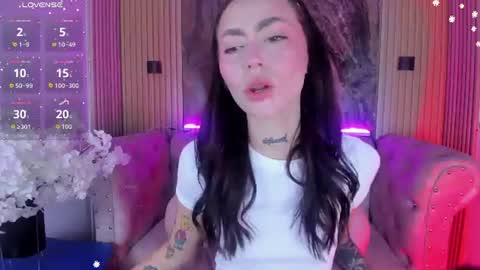 Snapshot of _sabrinaa_1 chatting on June 20, 2026, 8:11 pm Sabrina online show from June 20, 2026, 8:11 pm