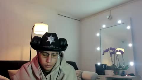 Snapshot of _sahhir chatting on October 31, 2025, 3:35 pm sair online show from October 31, 2025, 3:35 pm